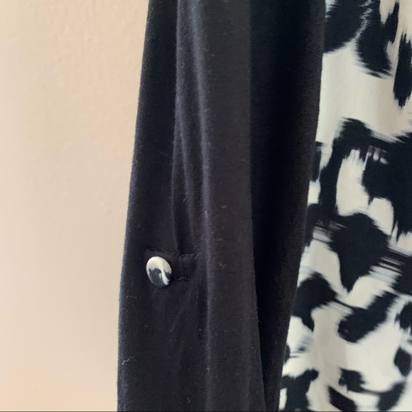 Daniel Rainn Mixed Material Abstract Tab Blouse - Picture 6 of 8